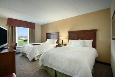 фото отеля Hampton Inn and Suites Charles Town