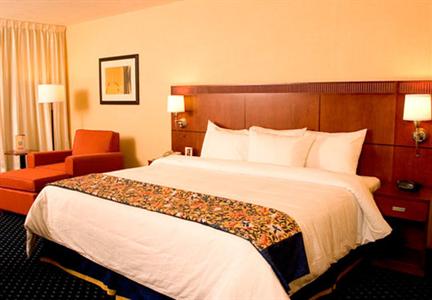 фото отеля Courtyard Hotel San Jeronimo Monterrey