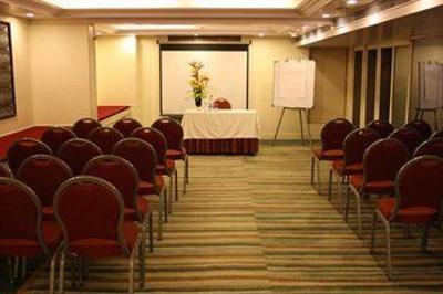 фото отеля Bawa International Hotel Mumbai