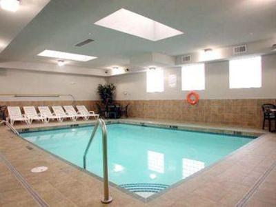 фото отеля Best Western King George Inn & Suites Surrey