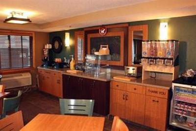 фото отеля AmericInn Hotel & Suites Mankato _ Conference Center