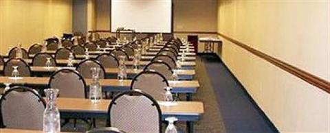 фото отеля AmericInn Hotel & Suites Mankato _ Conference Center