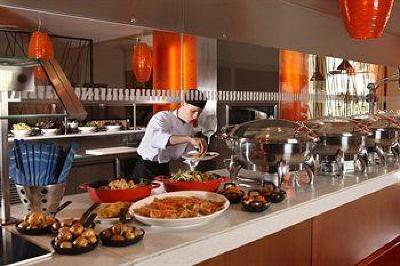 фото отеля Yas Island Rotana