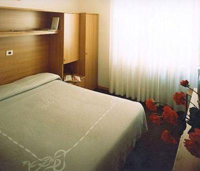 фото отеля Brione Hotel