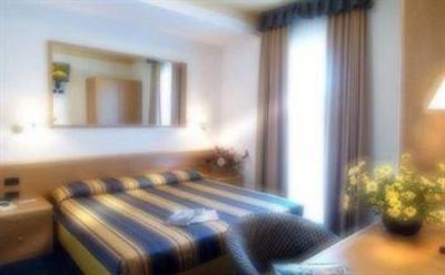 фото отеля Brione Hotel
