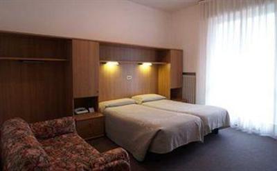 фото отеля Brione Hotel