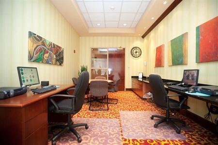 фото отеля Embassy Suites Lincoln