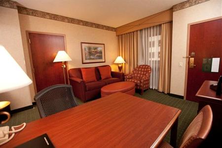 фото отеля Embassy Suites Lincoln