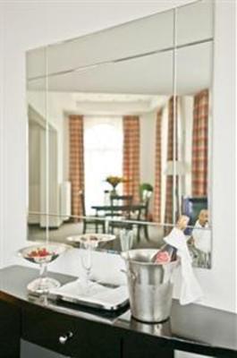 фото отеля Hotel Plaza Duisburg