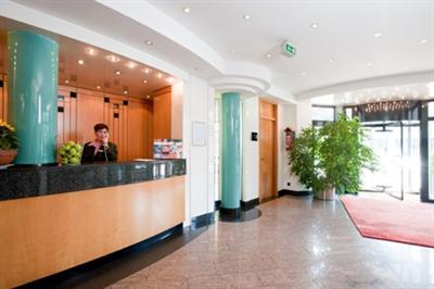 фото отеля Hotel Plaza Duisburg