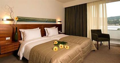 фото отеля Lucy Hotel