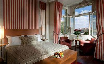 фото отеля Mamaison Riverside Hotel Prague