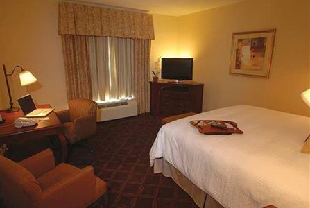 фото отеля Hampton Inn & Suites Chesapeake-Battlefield Blvd.