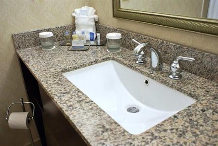 фото отеля DoubleTree by Hilton Hotel Rocky Mount