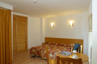 фото отеля Apartamentos Casa Maria Ibiza