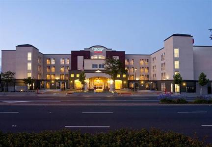 фото отеля Fairfield Inn & Suites San Francisco Airport