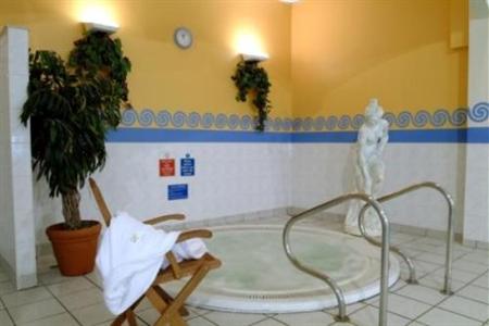 фото отеля Carrigaline Court Hotel and Leisure Center