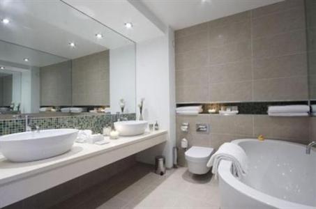 фото отеля Carrigaline Court Hotel and Leisure Center
