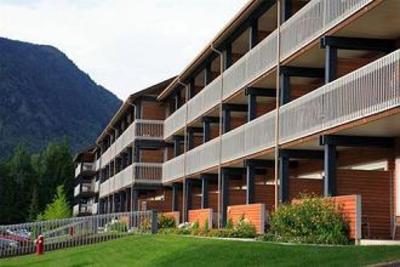 фото отеля Kokanee Springs Golf Resort