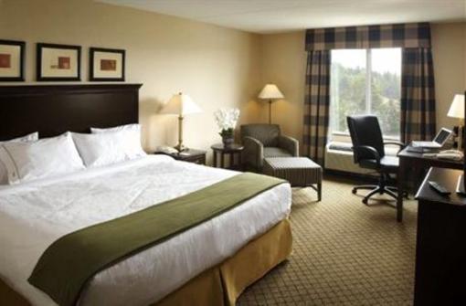 фото отеля Holiday Inn Express Huntsville (Canada)
