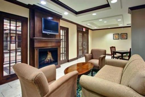 фото отеля Holiday Inn Express Huntsville (Canada)