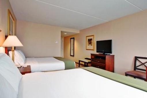 фото отеля Holiday Inn Express Huntsville (Canada)
