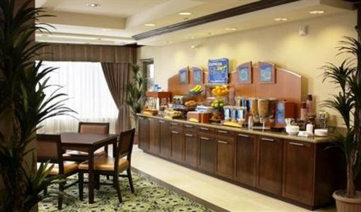фото отеля Holiday Inn Express Huntsville (Canada)