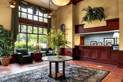 фото отеля Hampton Inn & Suites Nashville - Vanderbilt - Elliston Place
