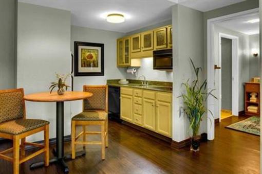 фото отеля Hampton Inn & Suites Nashville - Vanderbilt - Elliston Place