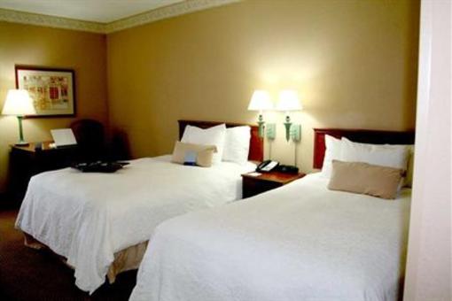 фото отеля Hampton Inn & Suites Nashville - Vanderbilt - Elliston Place