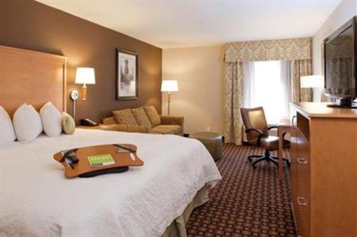 фото отеля Hampton Inn & Suites Nashville - Vanderbilt - Elliston Place