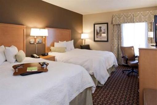 фото отеля Hampton Inn & Suites Nashville - Vanderbilt - Elliston Place