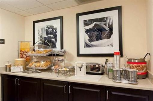 фото отеля Hampton Inn & Suites Nashville - Vanderbilt - Elliston Place