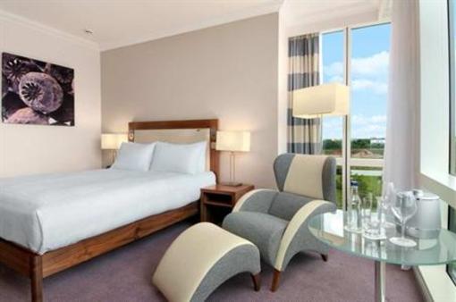 фото отеля Hilton Reading
