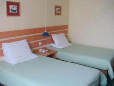 фото отеля Home Inn (Yantai Coach Station)