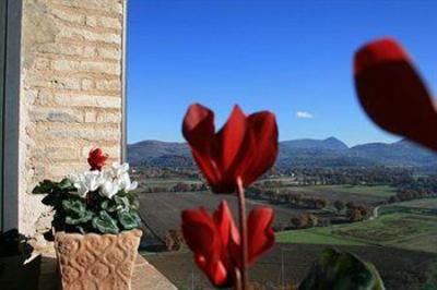 фото отеля Albergo Del Teatro Spello
