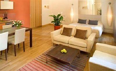 фото отеля Mamaison Residence Belgicka Prague