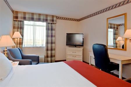 фото отеля Holiday Inn Express Hamilton Canada