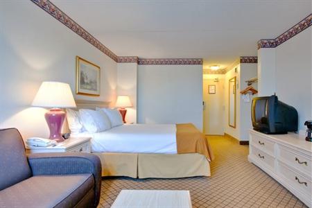 фото отеля Holiday Inn Express Hamilton Canada