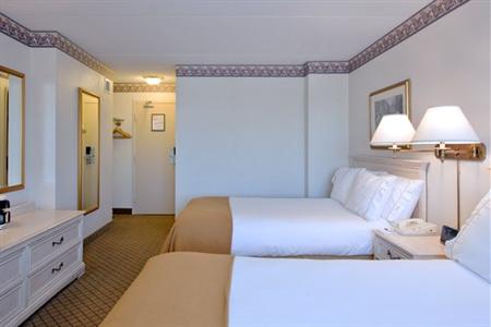 фото отеля Holiday Inn Express Hamilton Canada