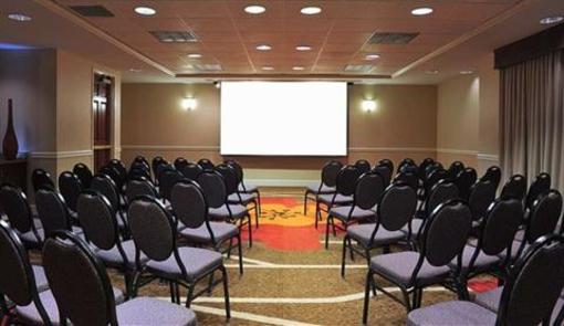 фото отеля Hilton Garden Inn Virginia Beach Town Center
