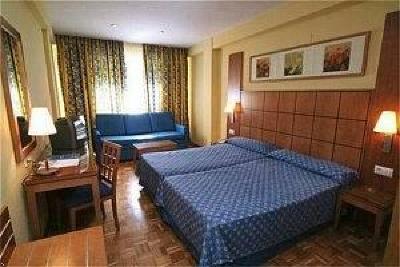 фото отеля Gran Hotel De Jaca