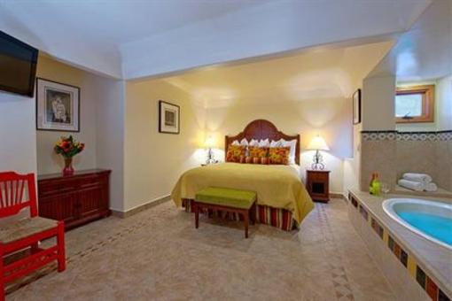фото отеля Los Arboles Hotel