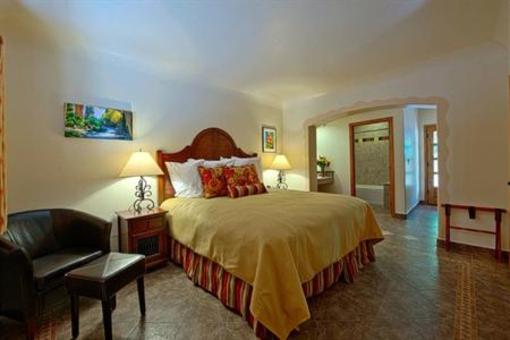 фото отеля Los Arboles Hotel