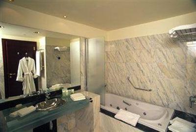 фото отеля Club Hotel Loutraki