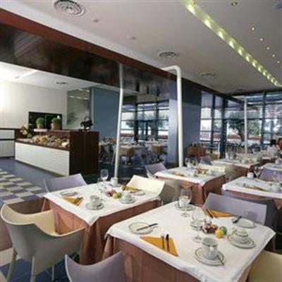 фото отеля Club Hotel Loutraki