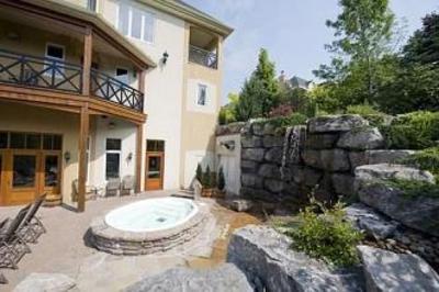 фото отеля Hotel Chateau-Bromont