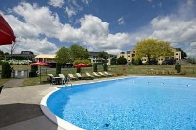 фото отеля Hotel Chateau-Bromont