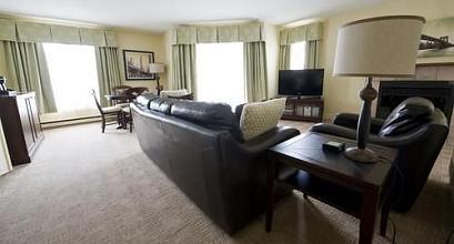 фото отеля Hotel Chateau-Bromont