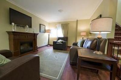 фото отеля Hotel Chateau-Bromont
